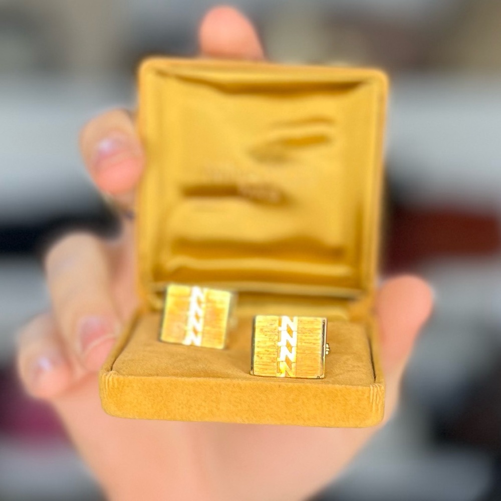 nina ricci cuff links